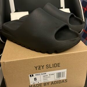 Black yeezy slides